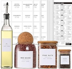 Estrategias para organizar el espacio usando etiquetas en contenedores